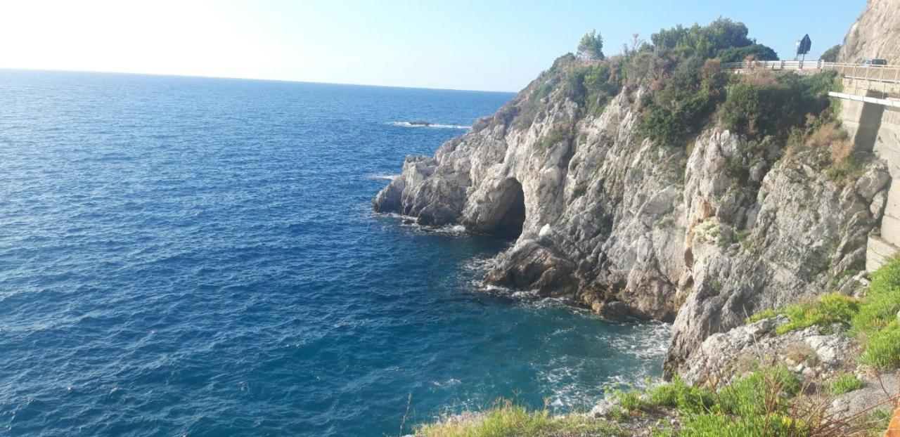 Una Finestra Sul Mare Monolocale Διαμέρισμα Bergeggi Εξωτερικό φωτογραφία