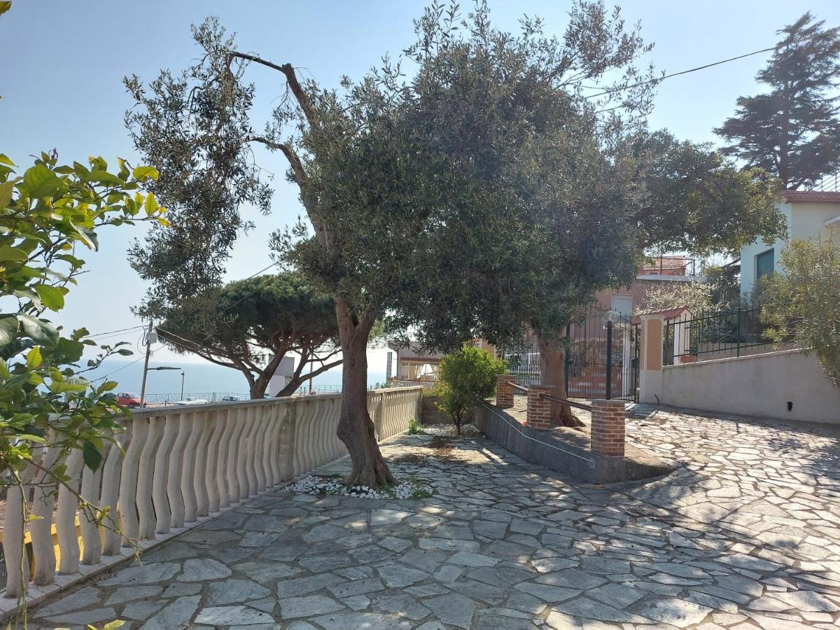 Una Finestra Sul Mare Monolocale Διαμέρισμα Bergeggi Εξωτερικό φωτογραφία